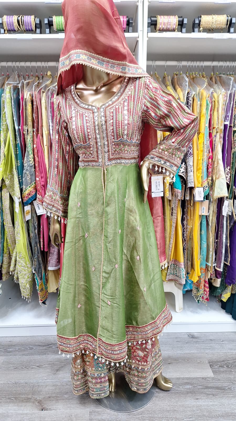 Royal Threads of Tradition