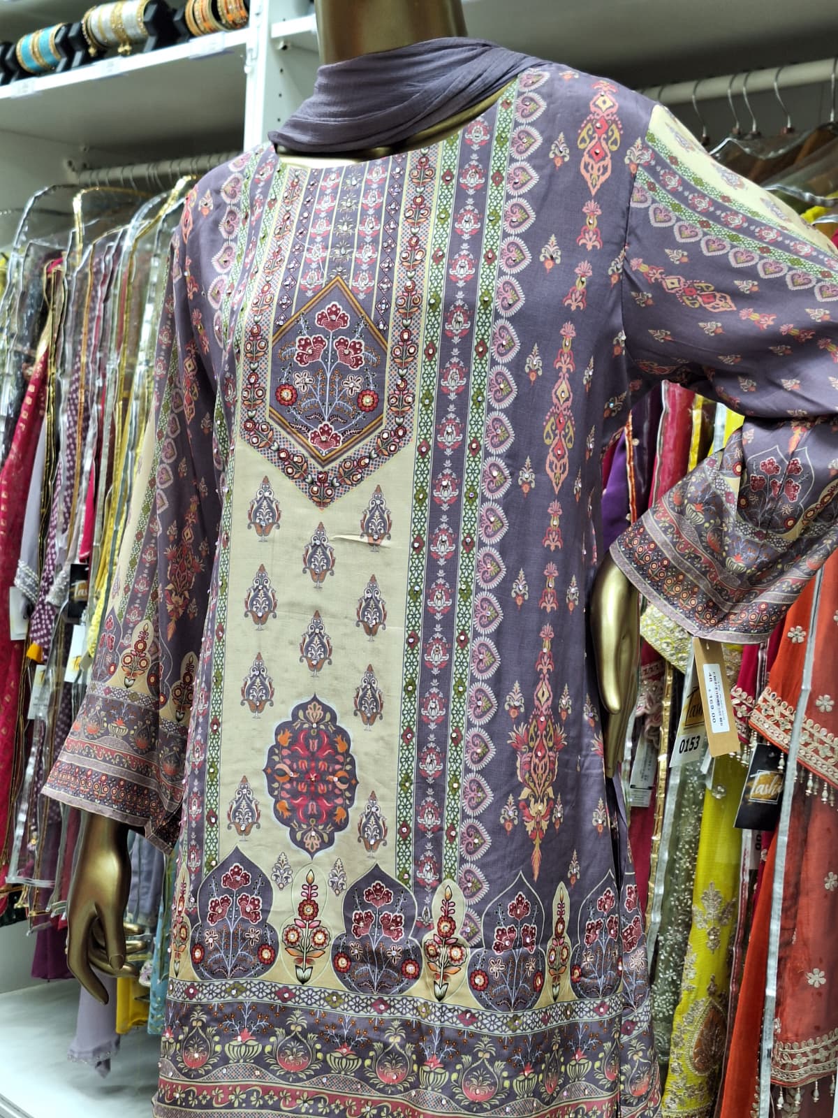 Mughal Mosaic Elegance