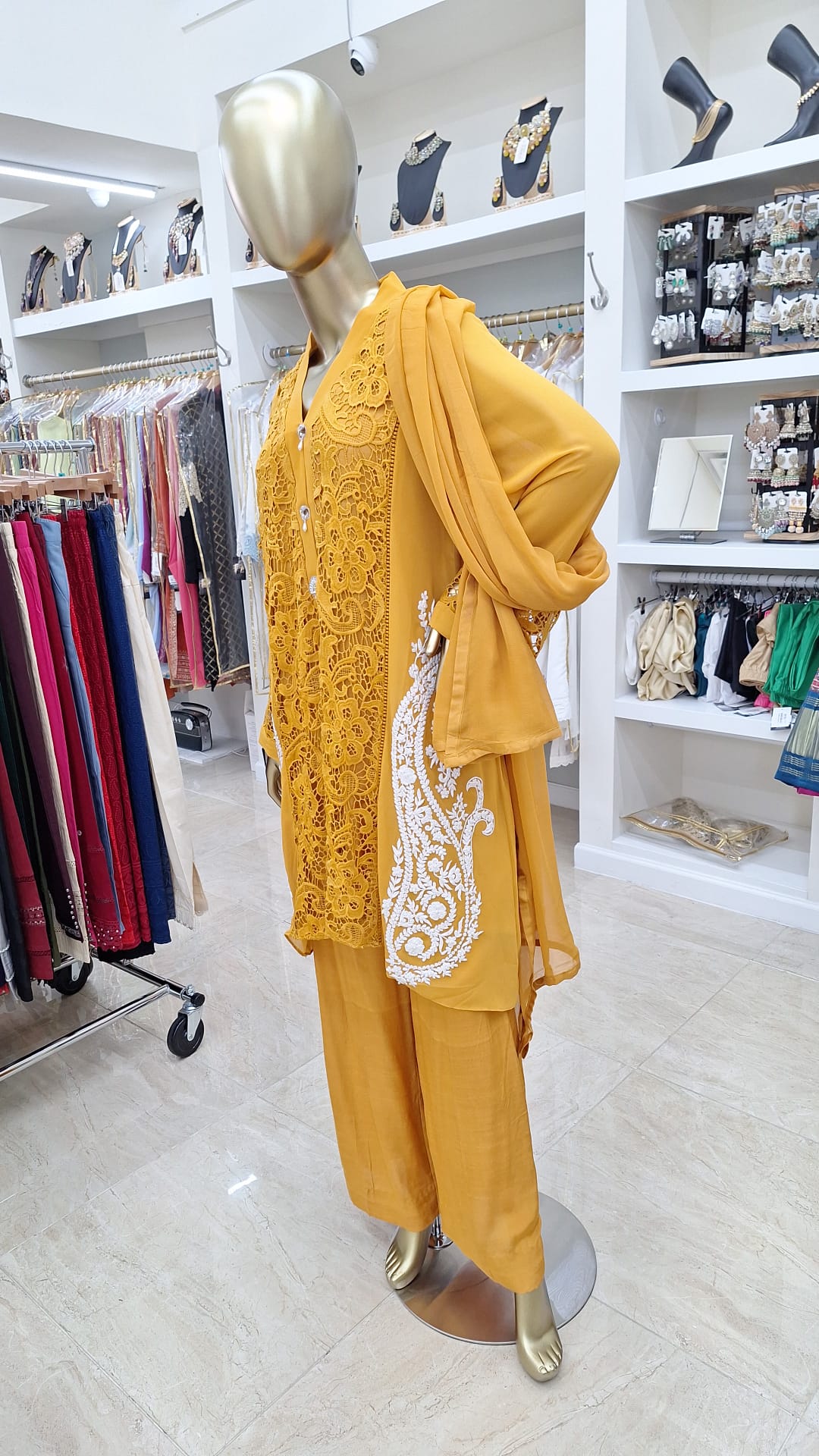 Sunshine Chic Ensemble