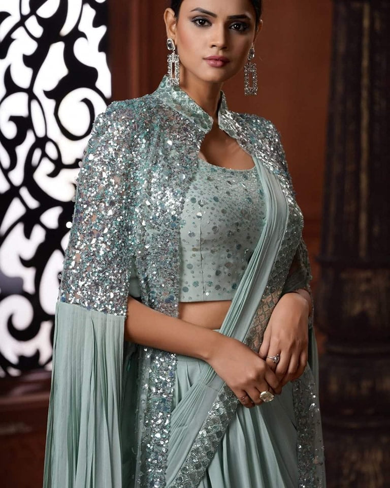 CapeCrush Saree