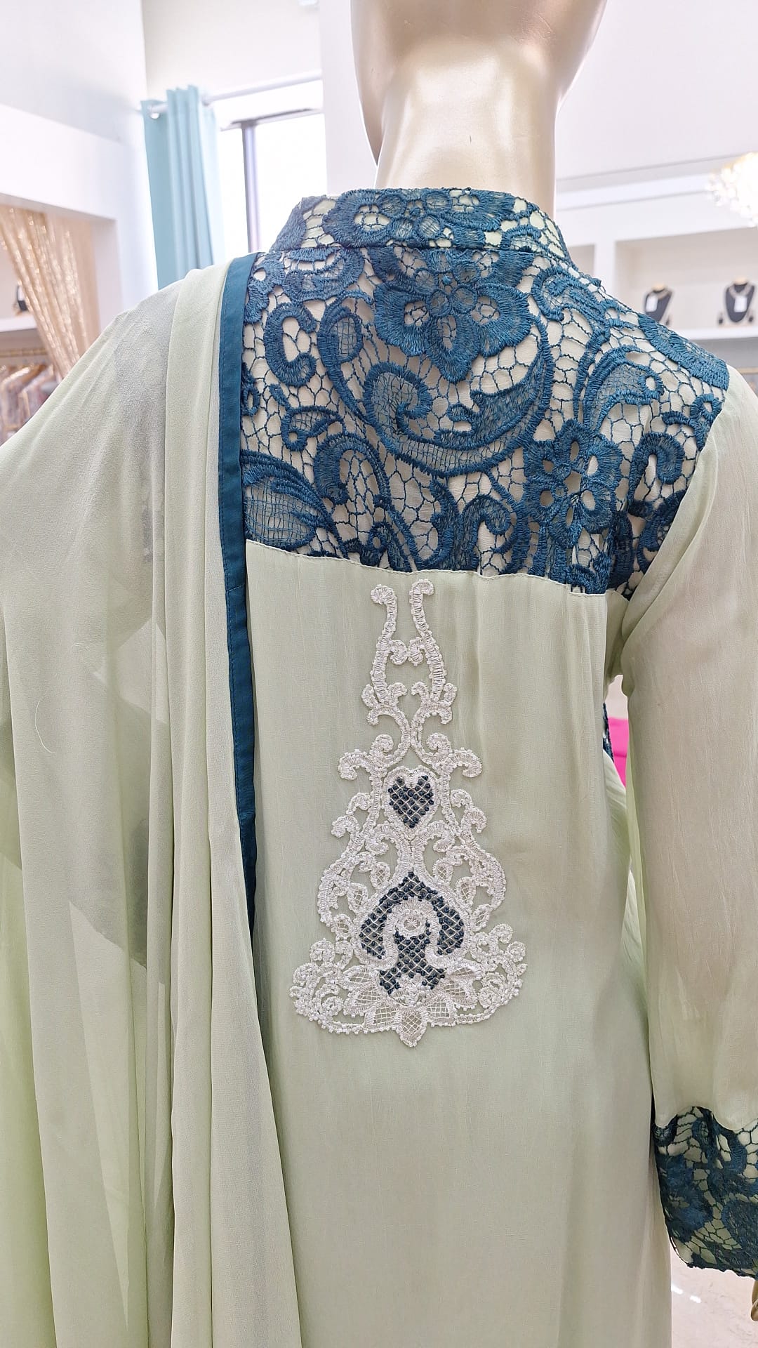 Mint to Mesmerize